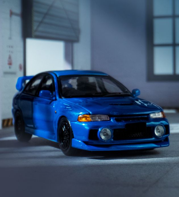 MITSUBISHI LANCER EVOLUTION IV 1:64
