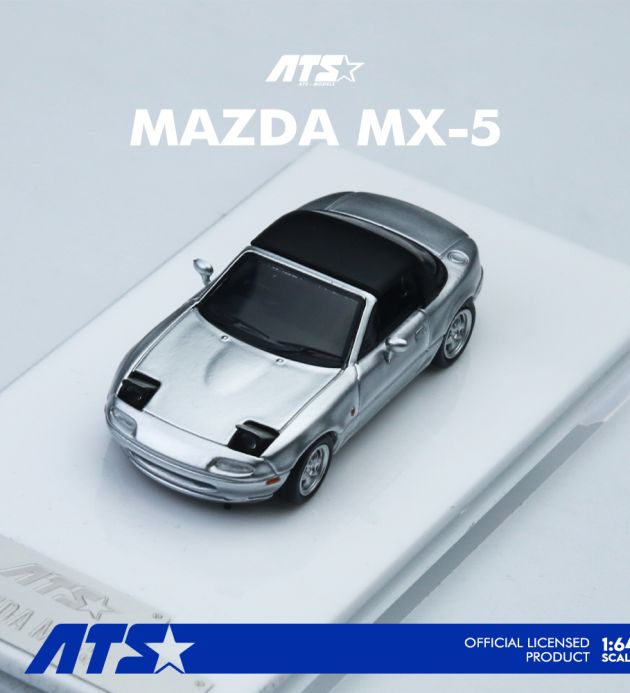 马自达 MX-5 银色