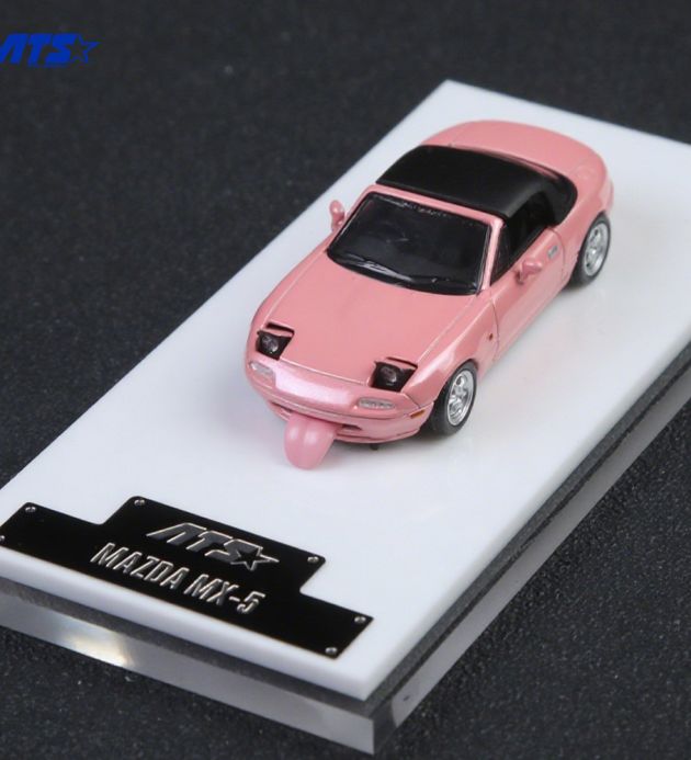 马自达 MX-5 粉色